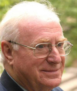 Schriftsteller Wolfgang Held stellte am 10. Juli seine Autobiografie in Weimar vor.